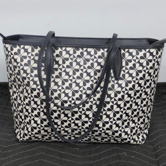 kate spade Handbags - Kate Spade Hollie Spade Clover Purse - SOLD